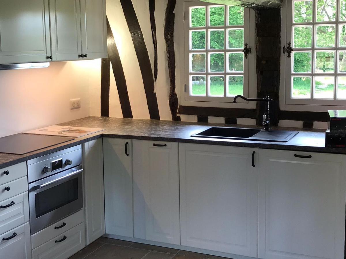 La Gloriette Gite Situe Dans La Propriete Dun Magnifique Manoir Vatteville エクステリア 写真